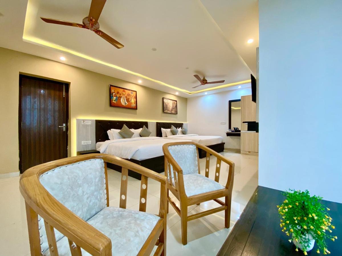 Hotel Kavita Palace لانسداون المظهر الخارجي الصورة